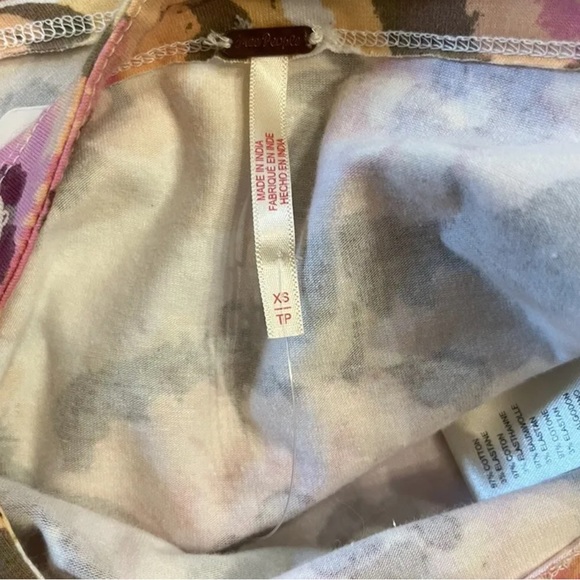 Free People Give Me More Women’s Short Sleeve Crop Top Floral Print Size XS - Picture 9 of 10